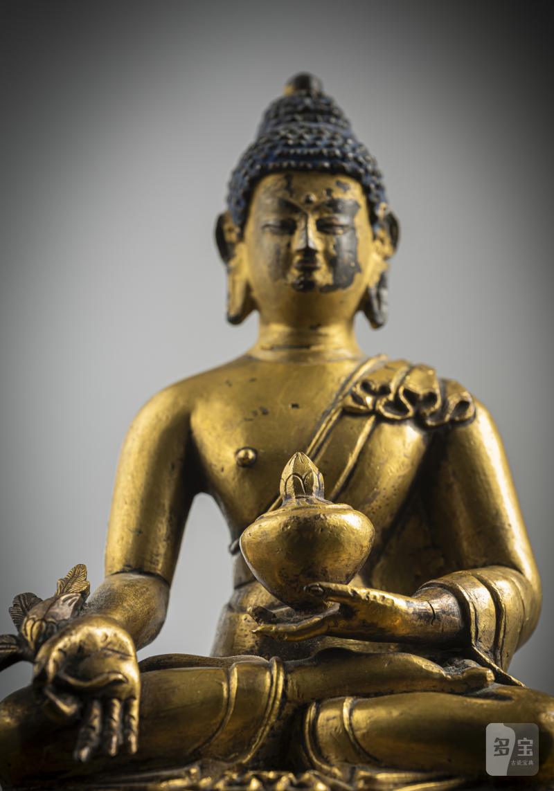 A GILT-COPPER FIGURE OF BHAISAJYAGURU - 图5